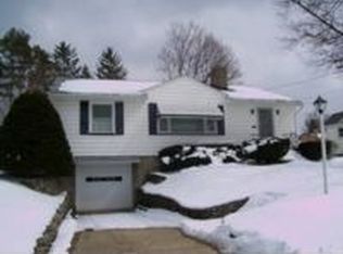 4821 Grover Dr, Youngstown, OH
