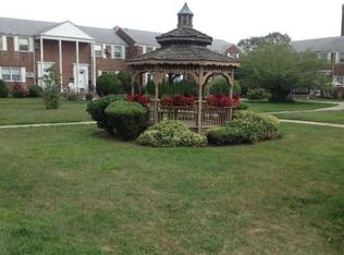 7205 Little Neck Pkwy, Glen Oaks, NY 11004