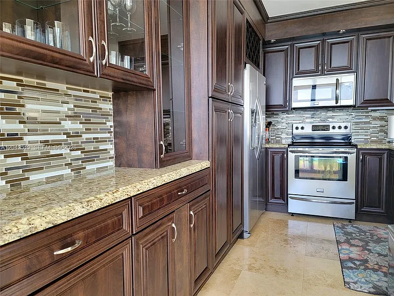 3505 S Ocean Dr #412 — Photo 15