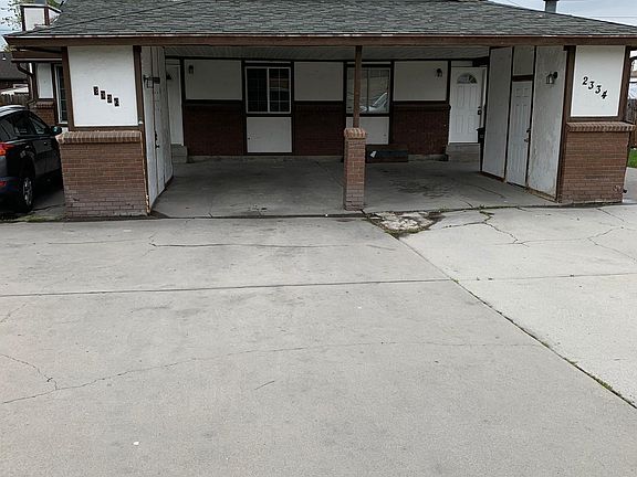5th image of 2336 S Derby St