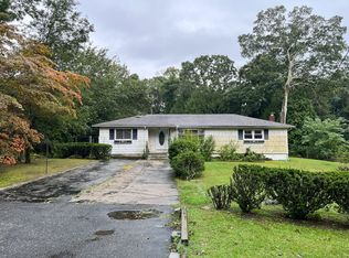 58 Raimond St, Yaphank, NY 11980