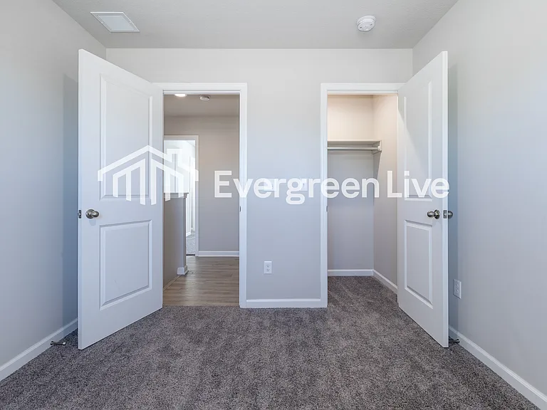 116 Burlington Dr — Photo 11