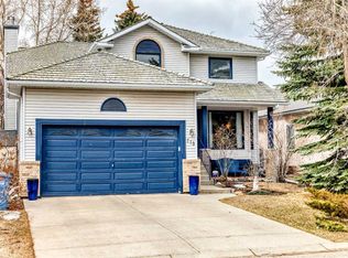 219 W Hawkstone Close NW, Calgary, AB T3G 3P3