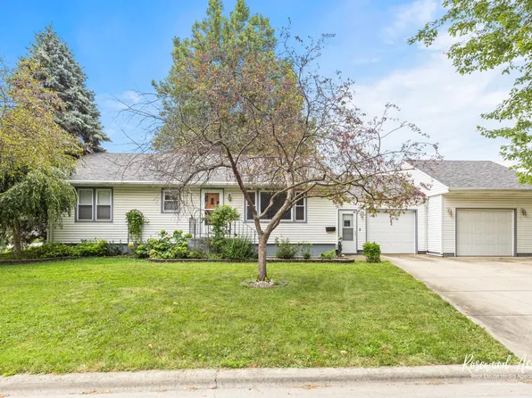 311 S Cleveland Ave, Bradley, IL 60915