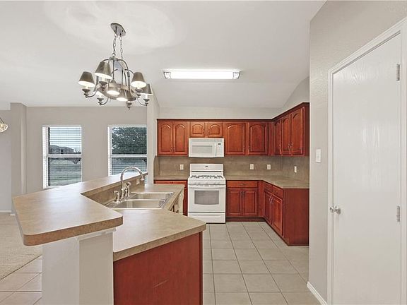 2nd image of 9804 Willowick Ave