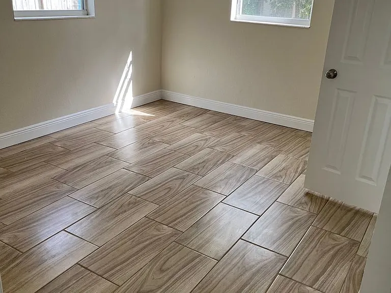 208 Pierce Ave — Photo 7