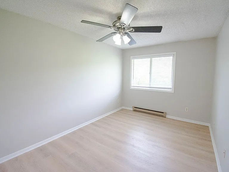 2604 4th Ave NE #13 — Photo 7
