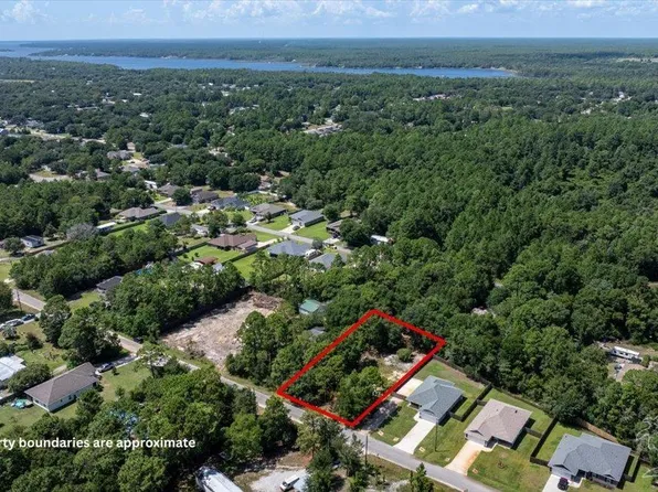 8410 Lucena St, Navarre, FL 32566