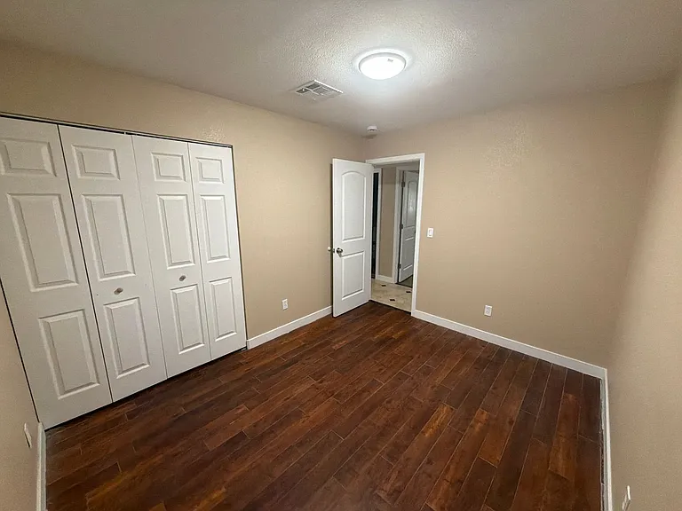 5810 W Earll Dr — Photo 11