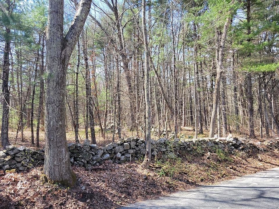 2nd image of 4 Daniels Rd
