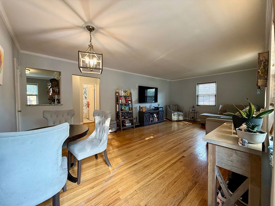1st image of 44D W Roselle Ave #44D