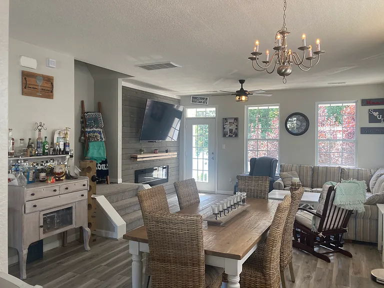 214 Paradise Dr — Photo 24