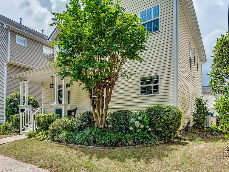 777 Gardenside Cir SE — Photo 3