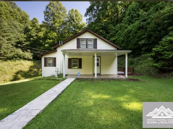 1102 Shawnee Dr, Oakwood, VA 24631