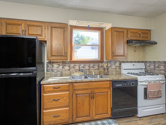 4th image of 3427 Minnesota Dr