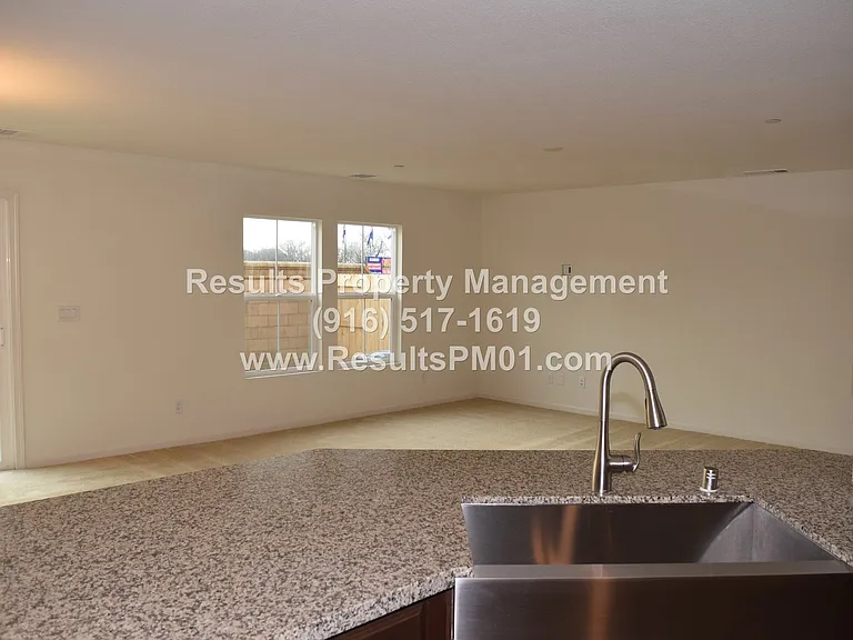 4329 Gentry Way — Photo 23