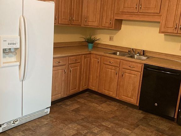 2nd image of 4432 Donna Dr #338