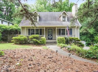 3950 Rocmar Dr, Snellville, GA 30039