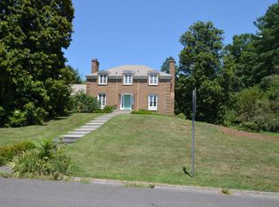 100 Baylor Dr, Oak Ridge, TN 37830