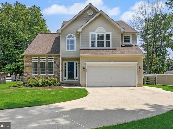 23 Charles Ave, Blackwood, NJ 08012