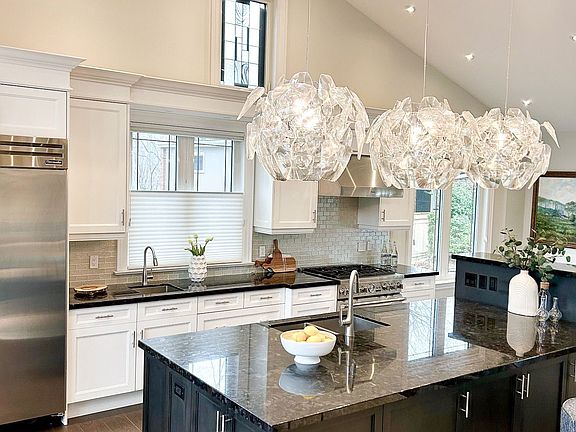 4th image of 15 Sulkara Ct