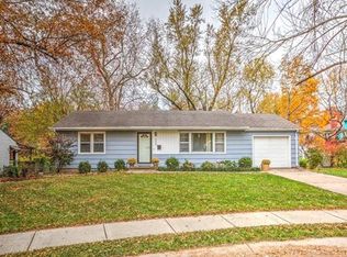 8229 W 88th St, Overland Park, KS 66212