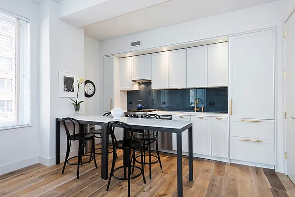 Rented by CMB Realty, LLC | media 2