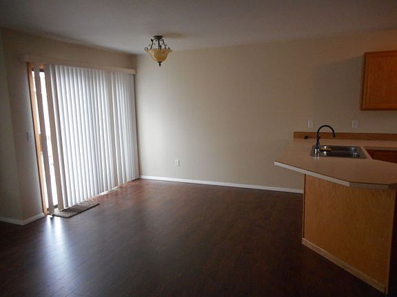 4th image of 3440 Granger Ave S Unit 38