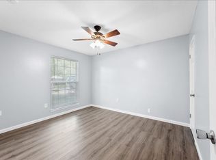 107 Alan A Dale Dr, Niceville, FL 32578