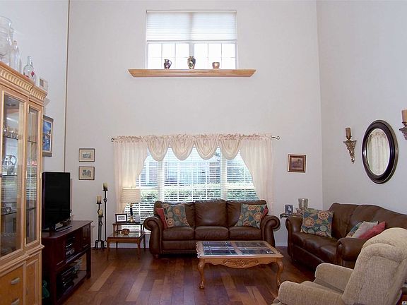 5th image of 9 Casey Ln