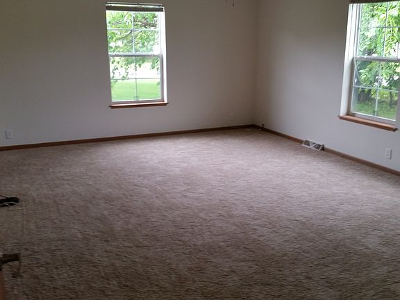 4th image of 1636 Killdeer Ct