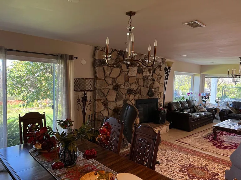 5564 Trinity Way — Photo 4