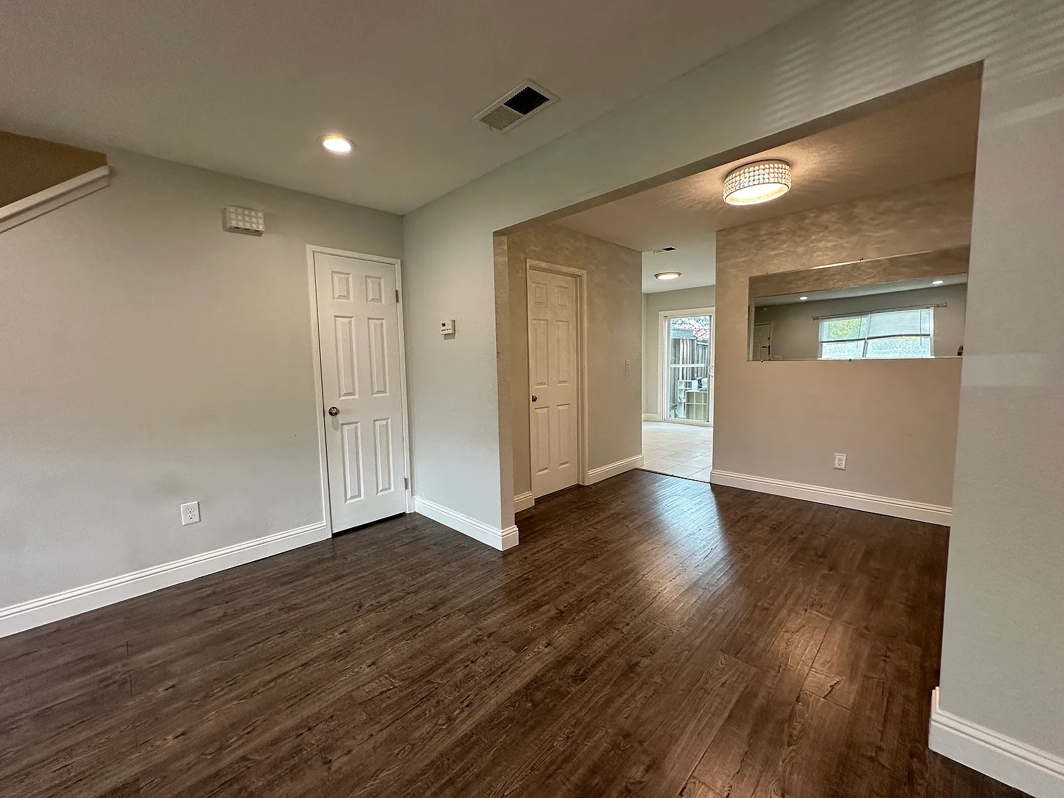 694 Concord Pl — Photo 1