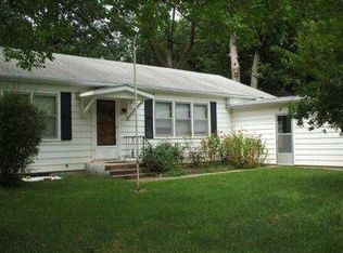 211 Walnut St, Wamego, KS 66547