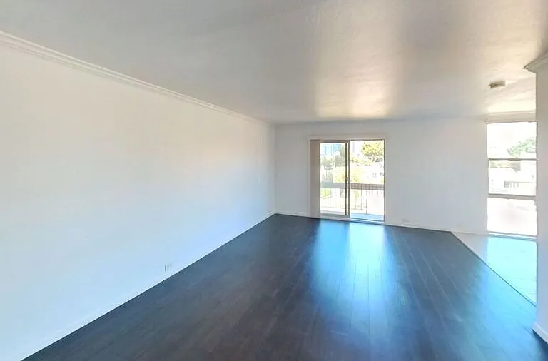 373 Staten Ave — Photo 1