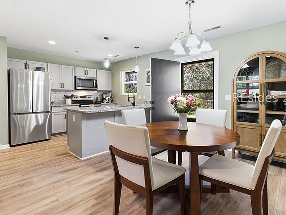 2nd image of 53 S Logan St