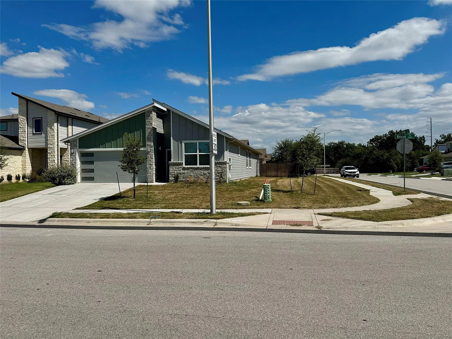 4 bed, 2.0 bath, 1837 sqft, $2,150 — Photo 1