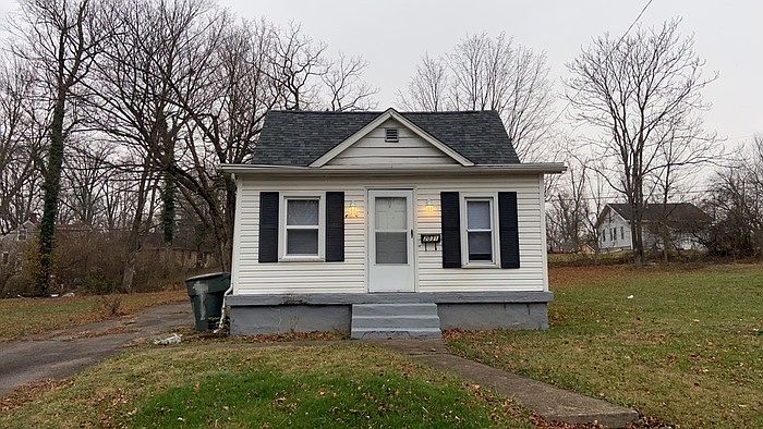 1st image of 2031 Kensington Dr
