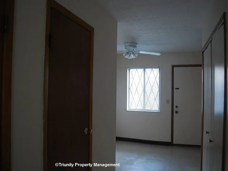5491-5513 Kenneylane Blvd — Photo 9
