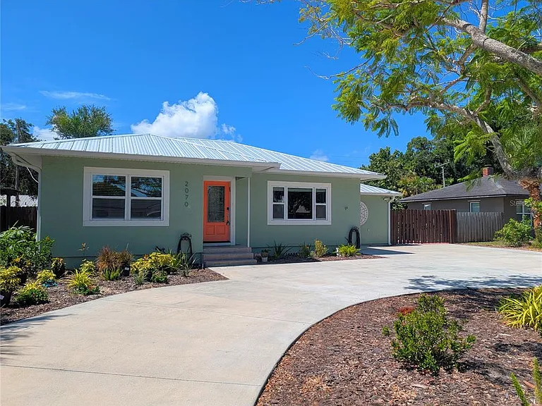 2070 Datura St — Photo 2