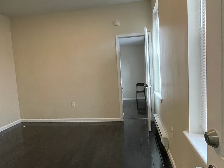 3319 Hamilton St — Photo 10