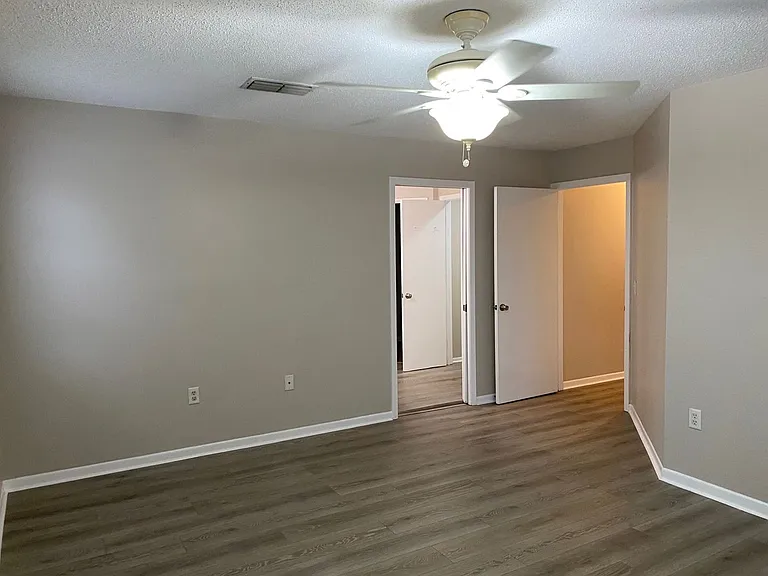 4131 Guadalupe Ct — Photo 17