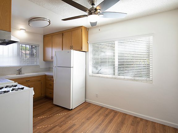 2nd image of 3710 Yosemite St APT 1