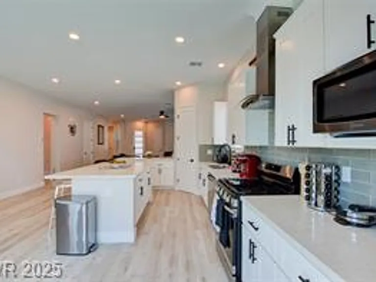 5534 Stormy Night Ct — Photo 11