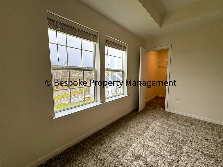 56 Dover Ct — Photo 19