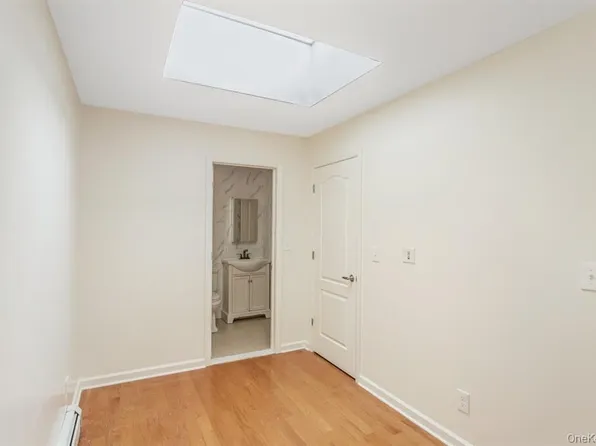 2284 Atlantic Avenue image 9 of 20