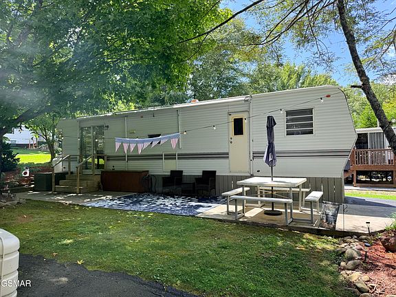 4th image of 4229 E Pkwy Lot 136
