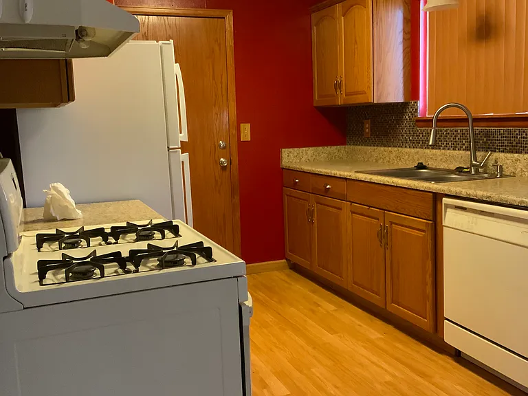 8893 W Star Ave — Photo 2