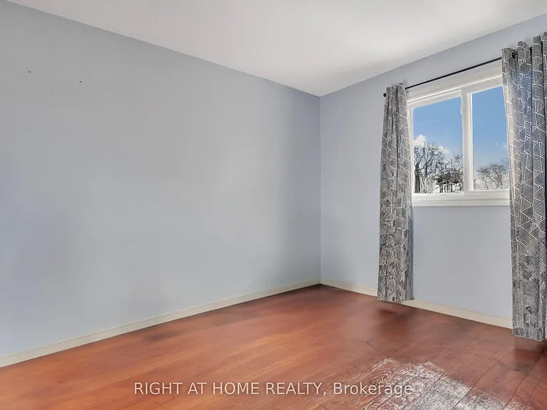 27 Melborne Ct — Photo 16
