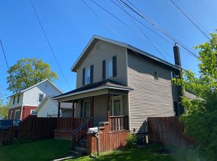 910 16th St, Port Huron, MI 48060